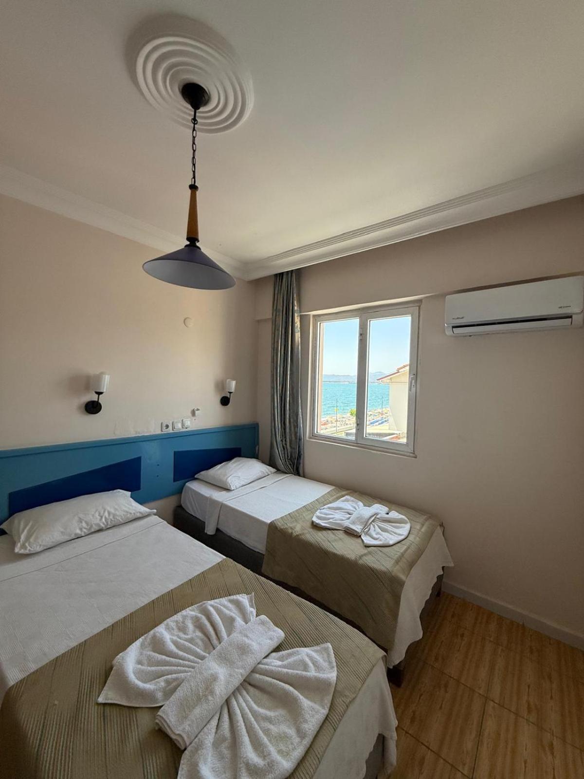 Twin Room with Sea View,1680846695:JPEG