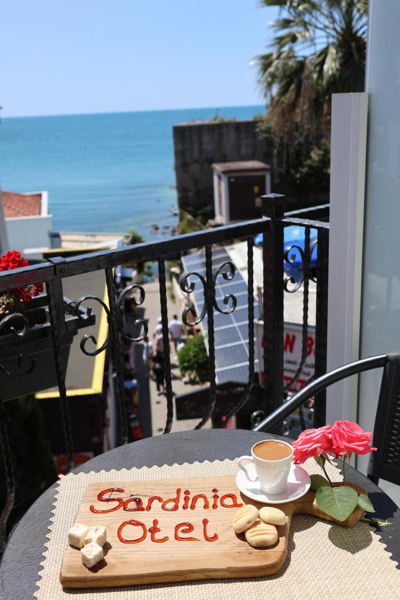 Deluxe Üç Kişilik Oda - Kısmi Deniz Manzaralı