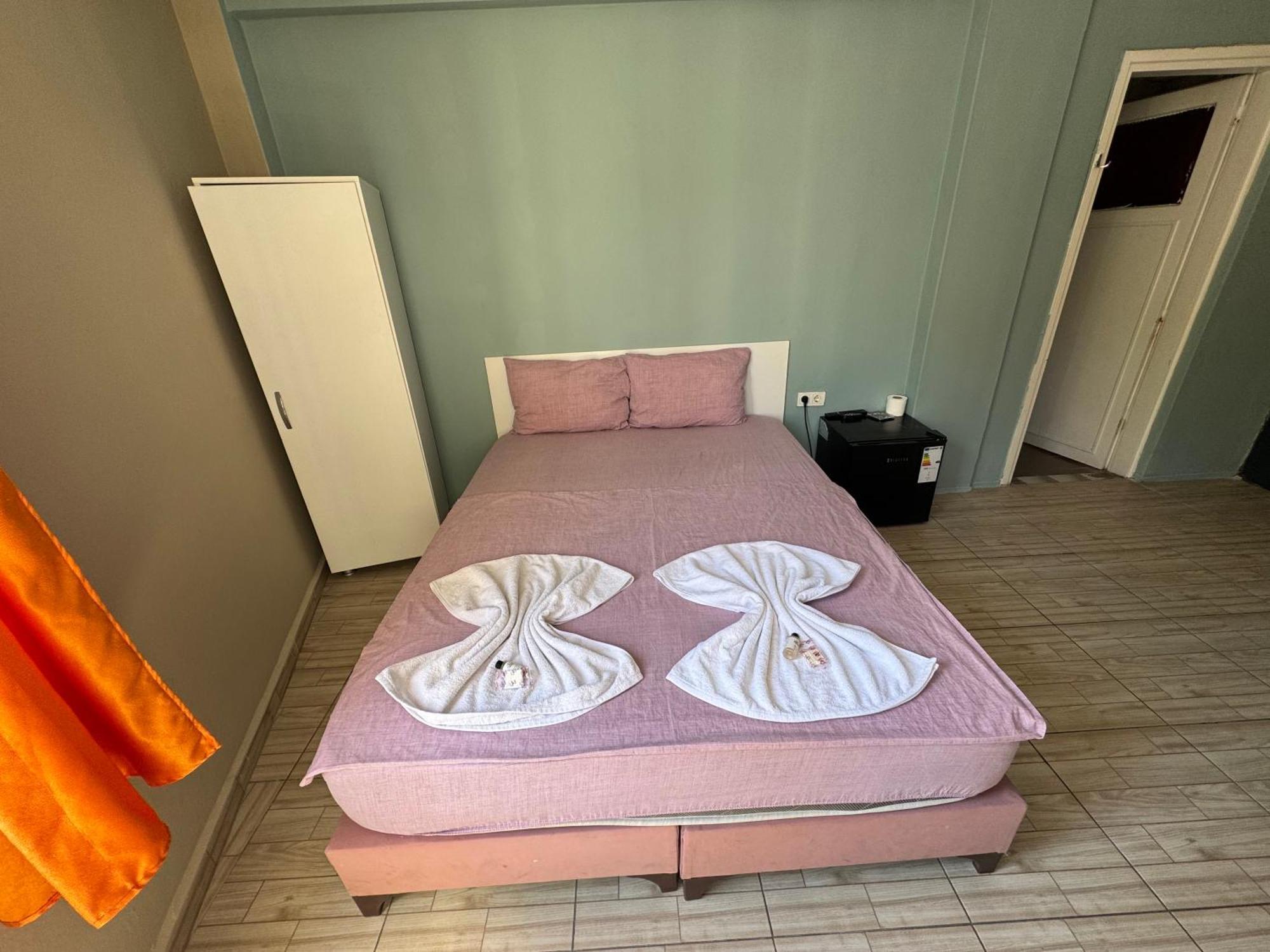 Double Room Private Bathroom