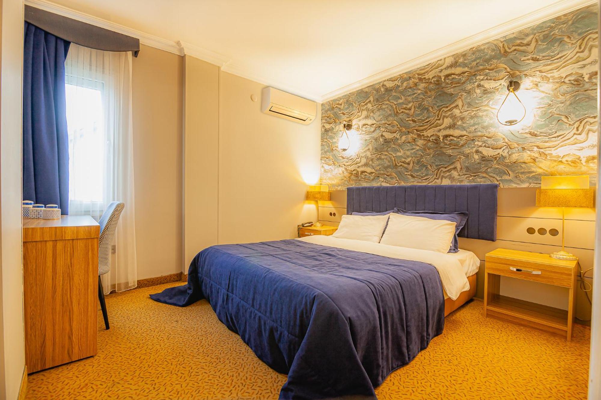 Three-Bedroom Apartment High Floor