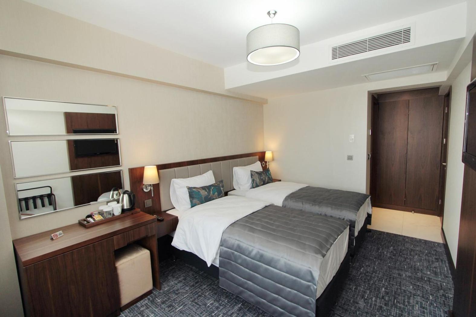Double or Twin Room,1706868382:JPEG