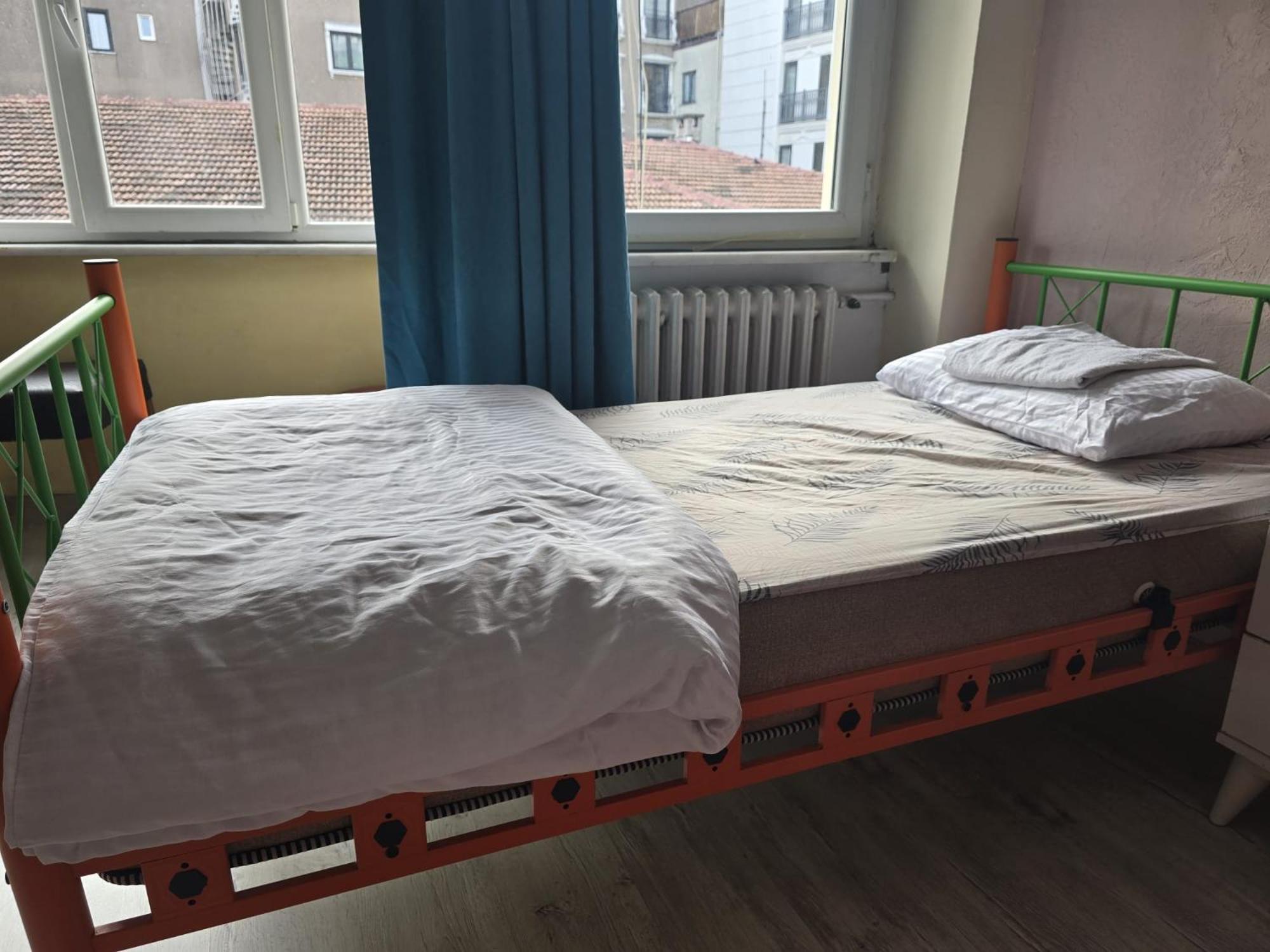 Posto Letto in Dormitorio Femminile