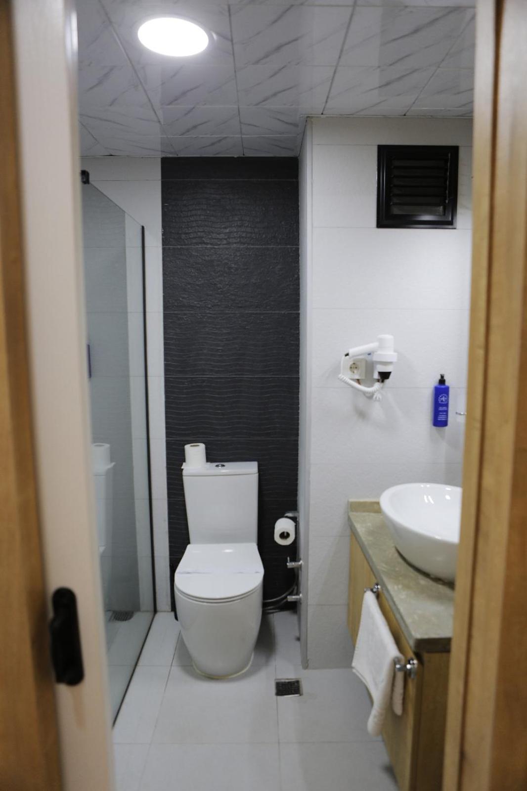 Standard Double or Twin Room,1717020805:JPEG