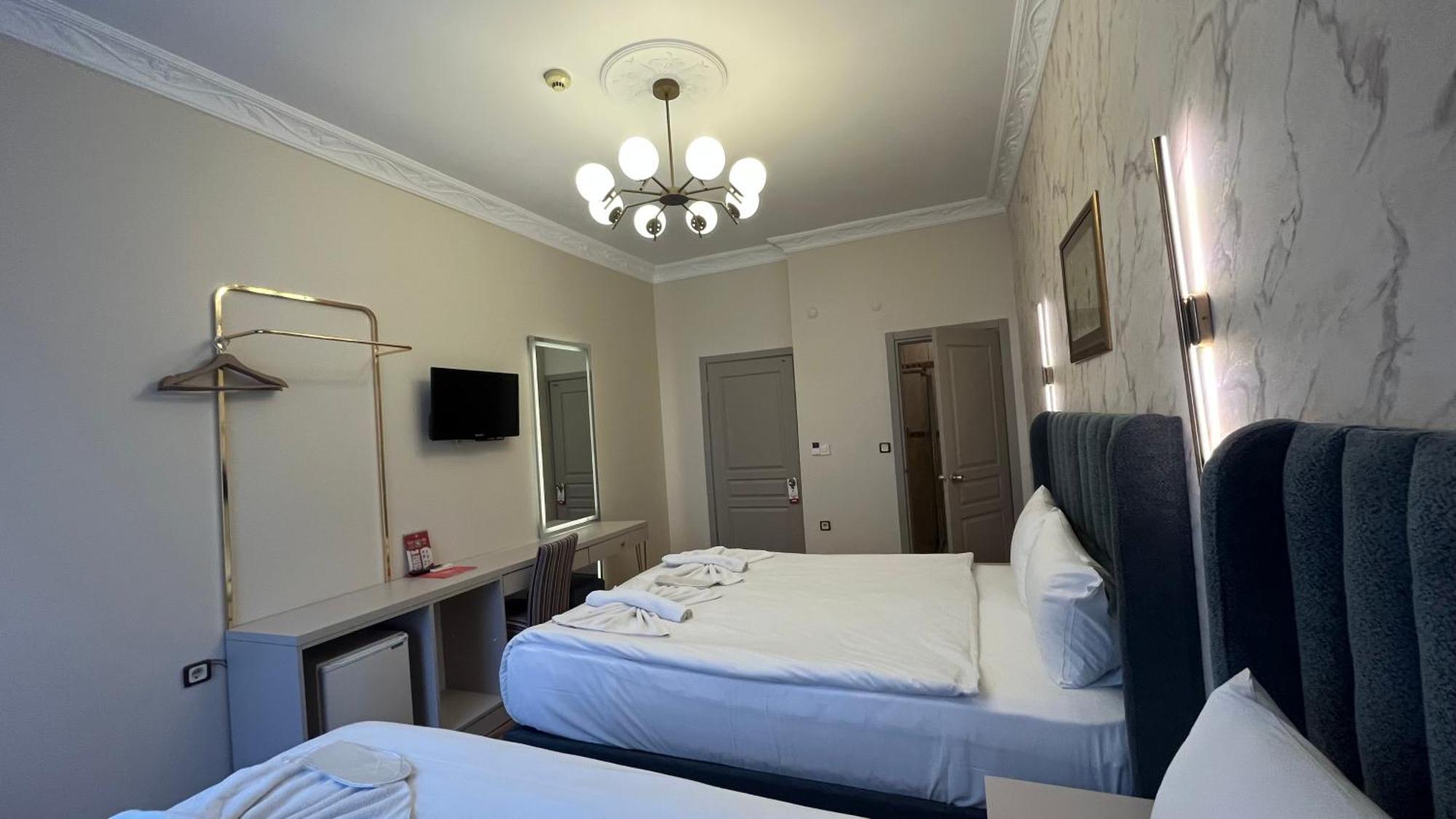 Standard Quadruple Room,1739388548:JPEG