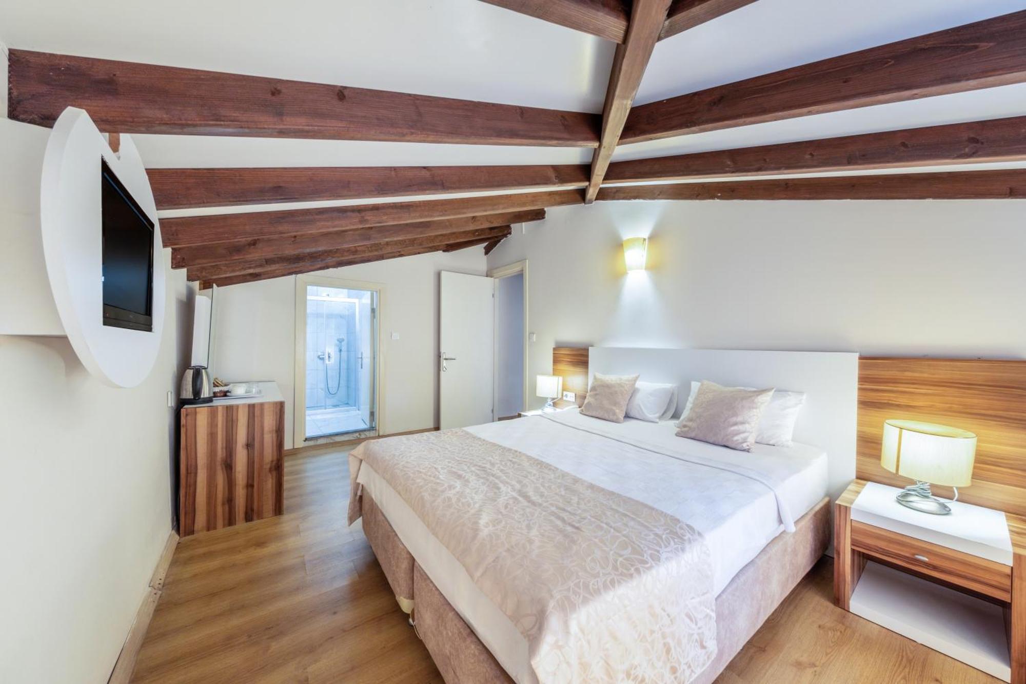 Family Bungalow,1739712459:JPEG