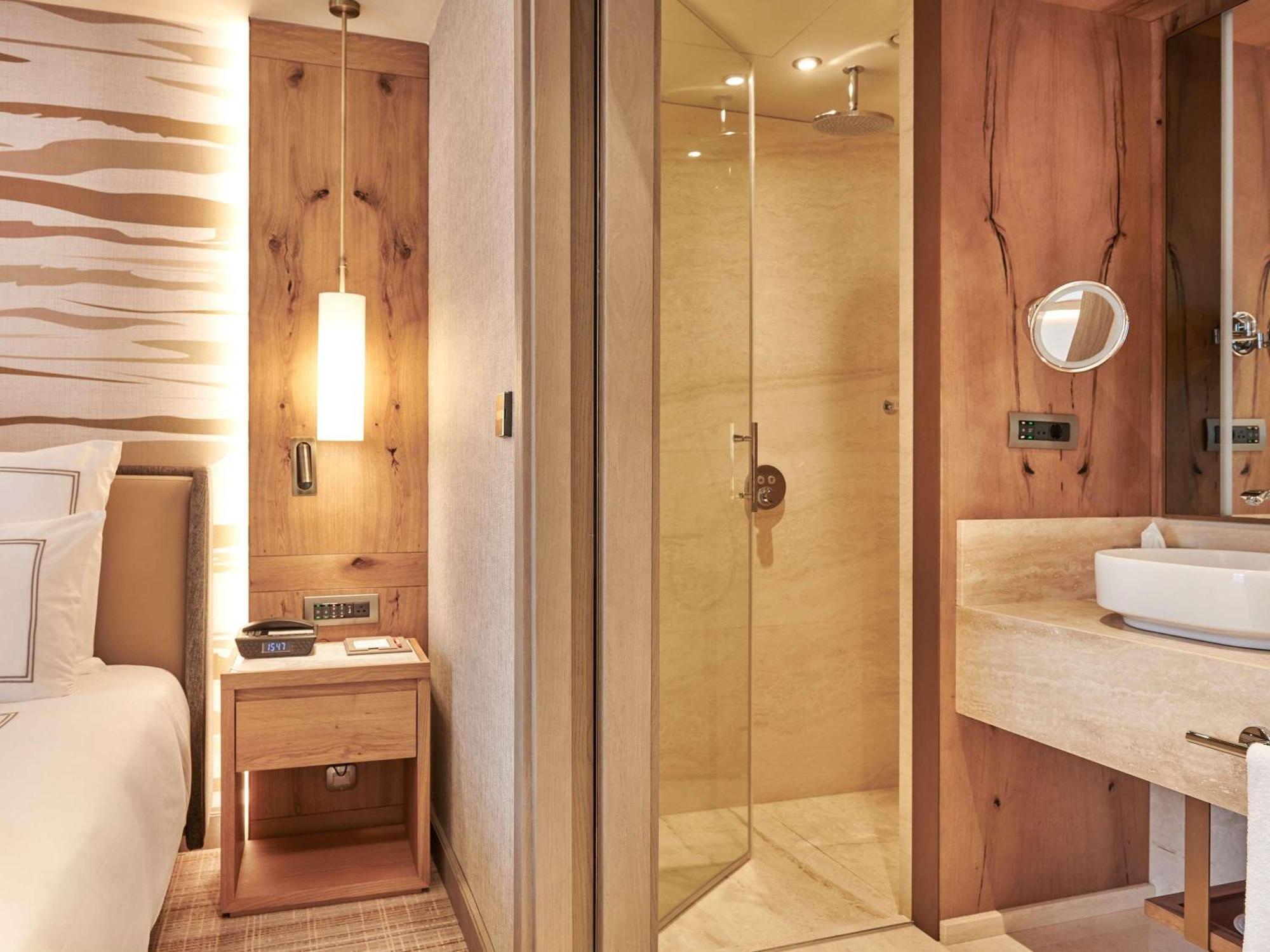 Superior Suite with Forest View