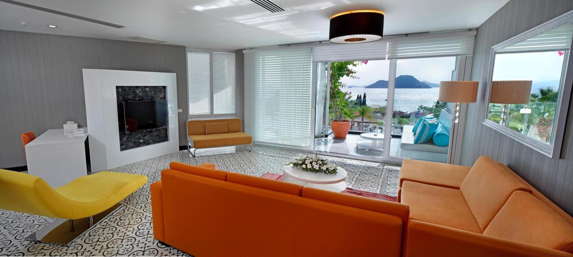 Penthouse Suite,1742662431:JPEG