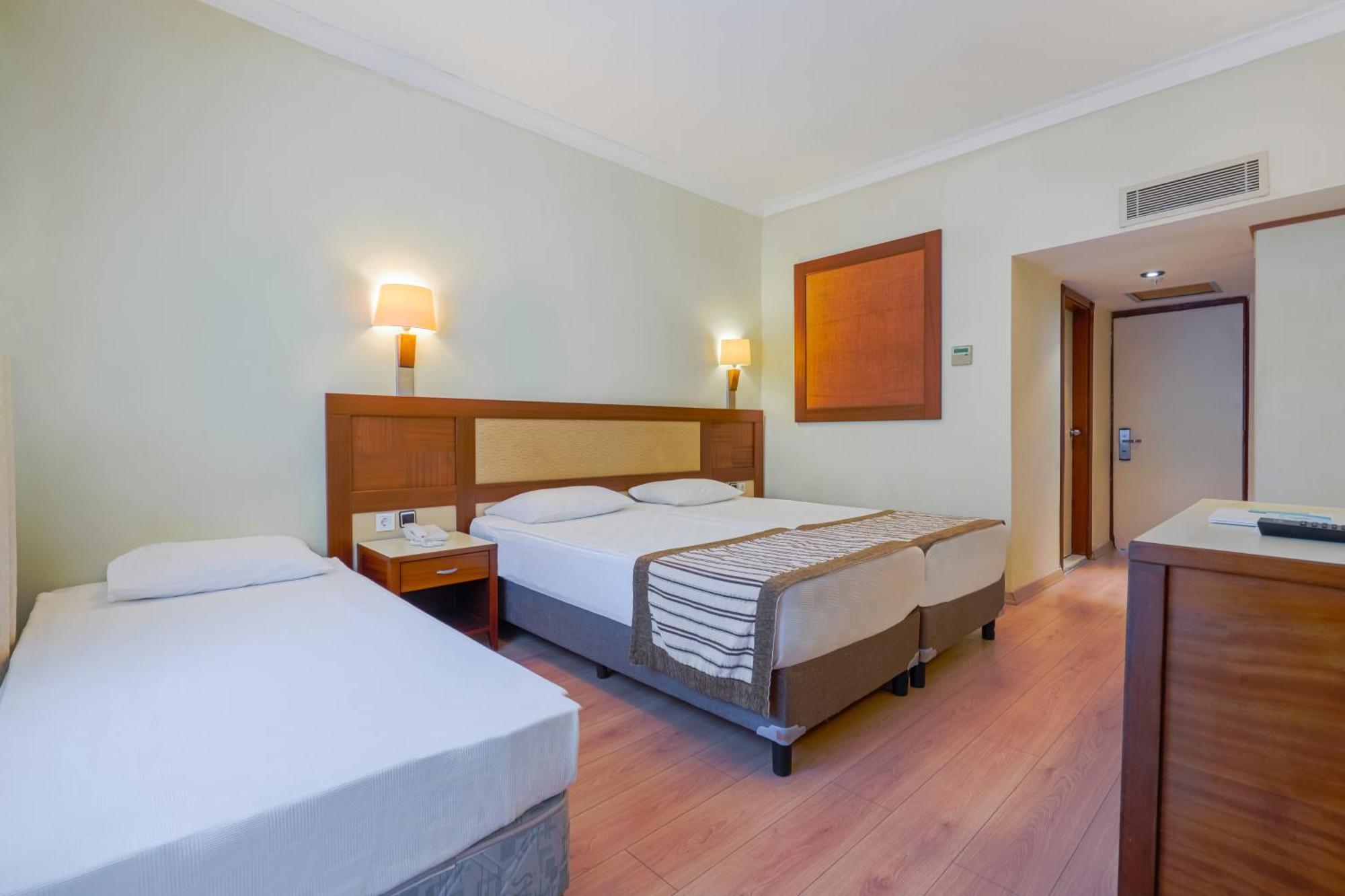 Standard Double or Twin Room,1742706919:JPEG