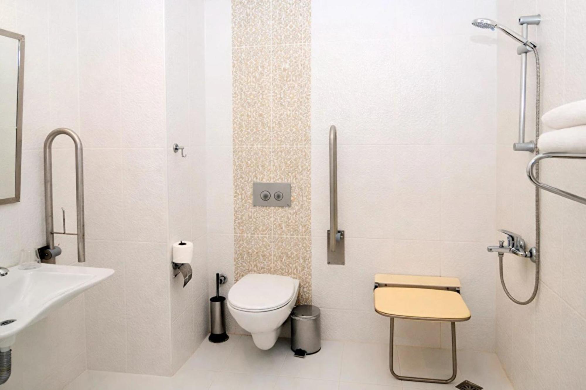 Double or Twin Room - Disability Access,1742734868:JPEG