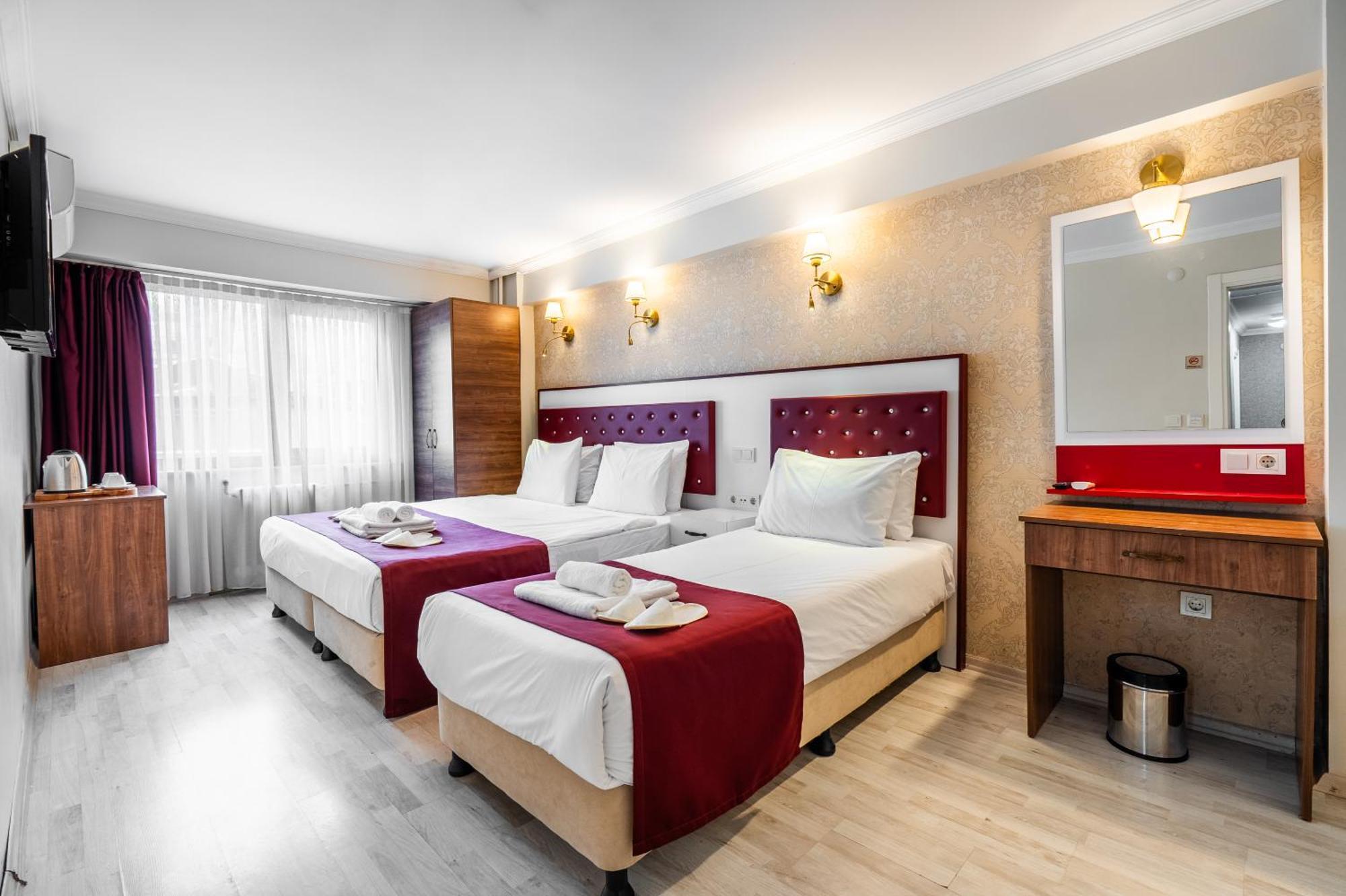 Triple Room