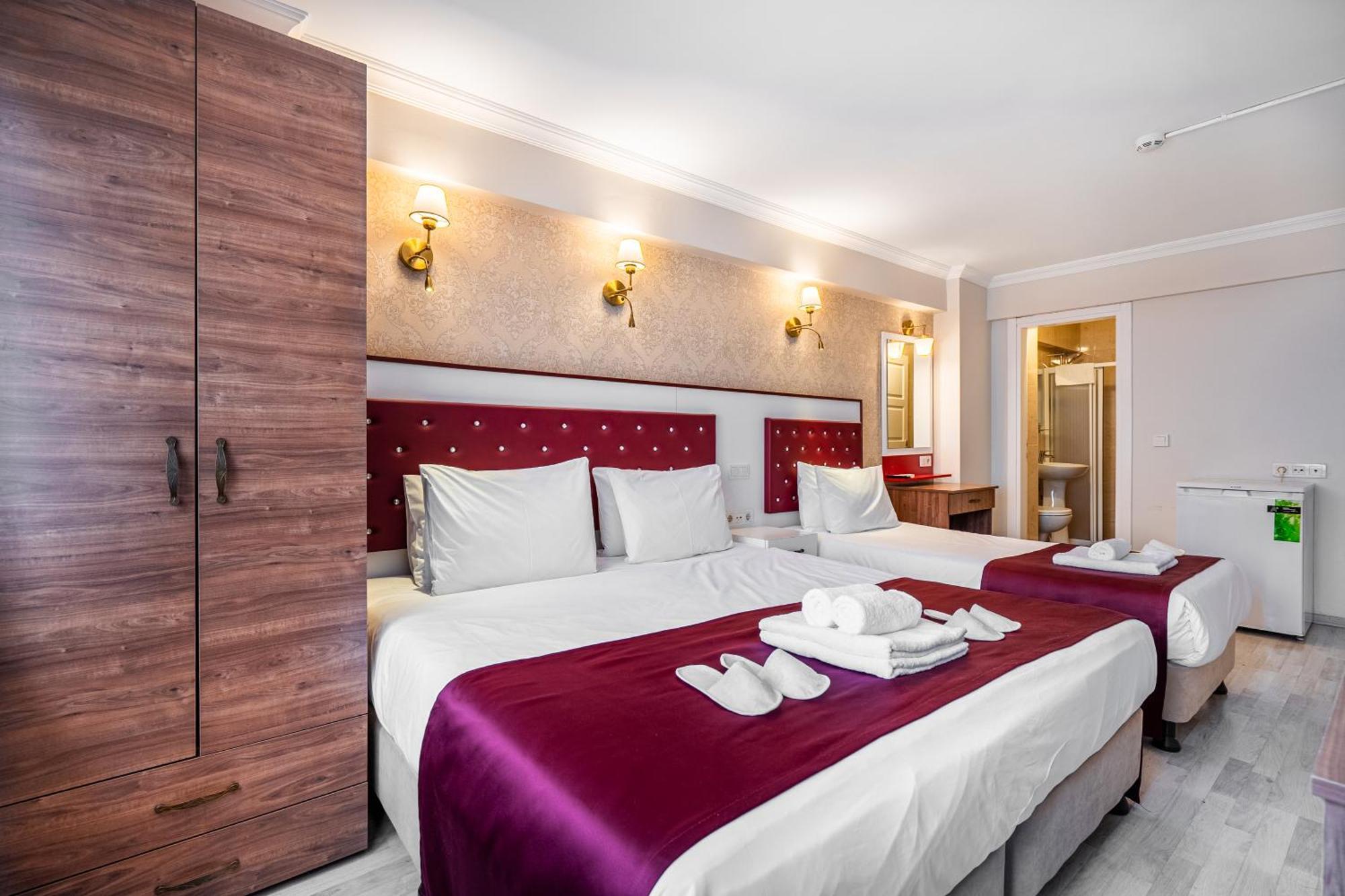 Triple Room