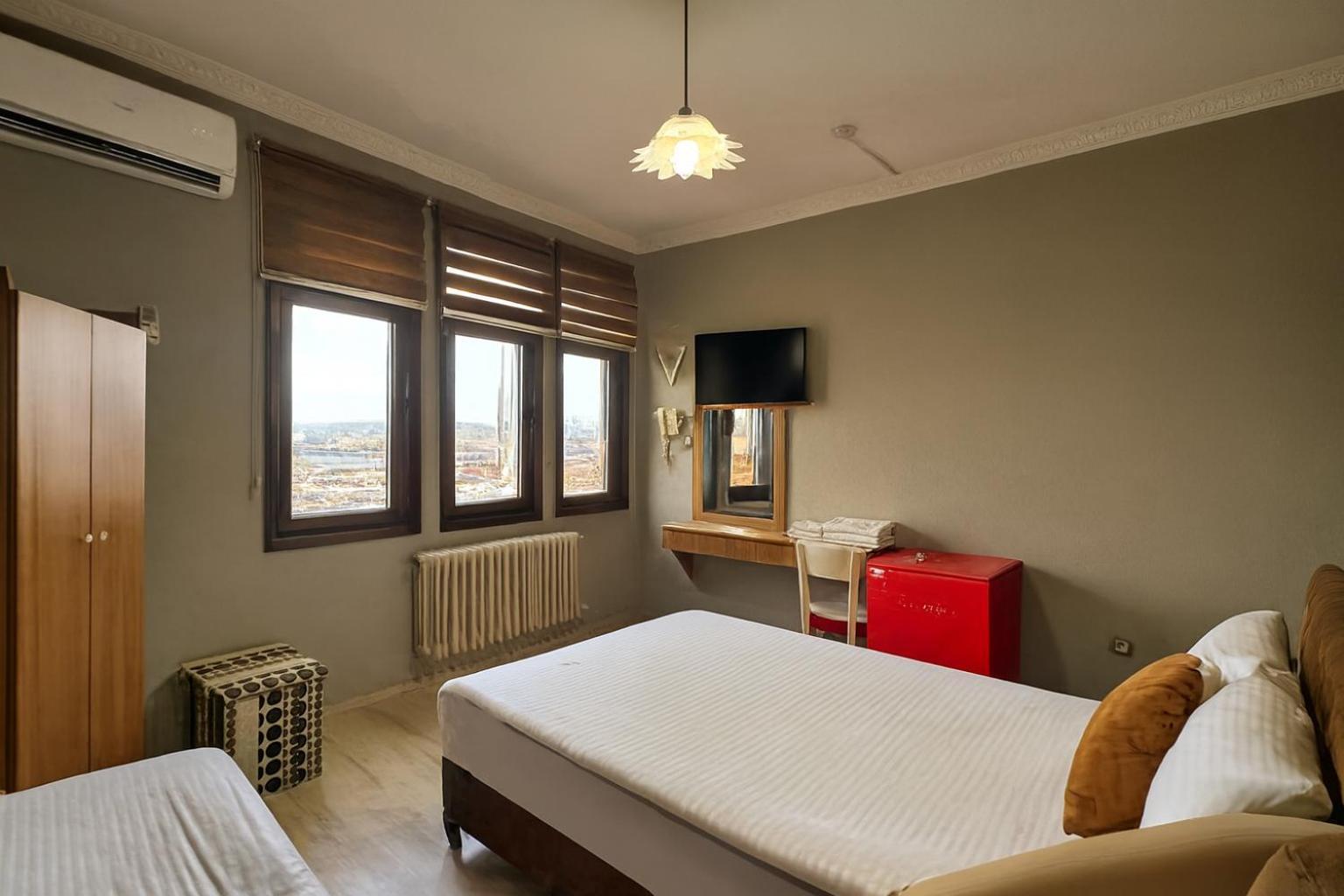 Standard Triple Room with Sea View,1743240992:JPEG