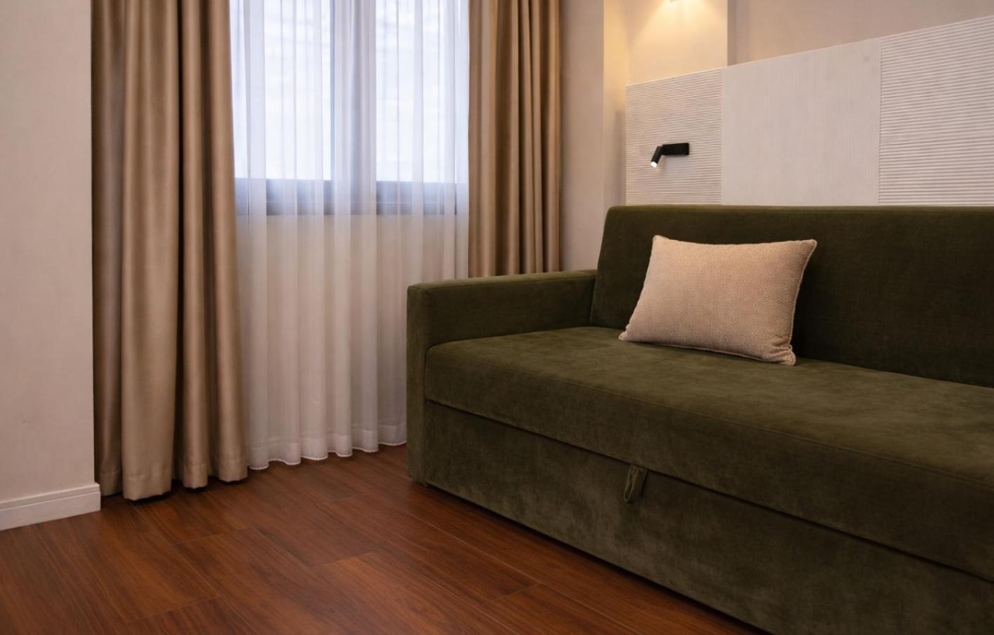 Family Double Suite with Sofa Bed and City View - Non-Smoking,1743478422:JPEG