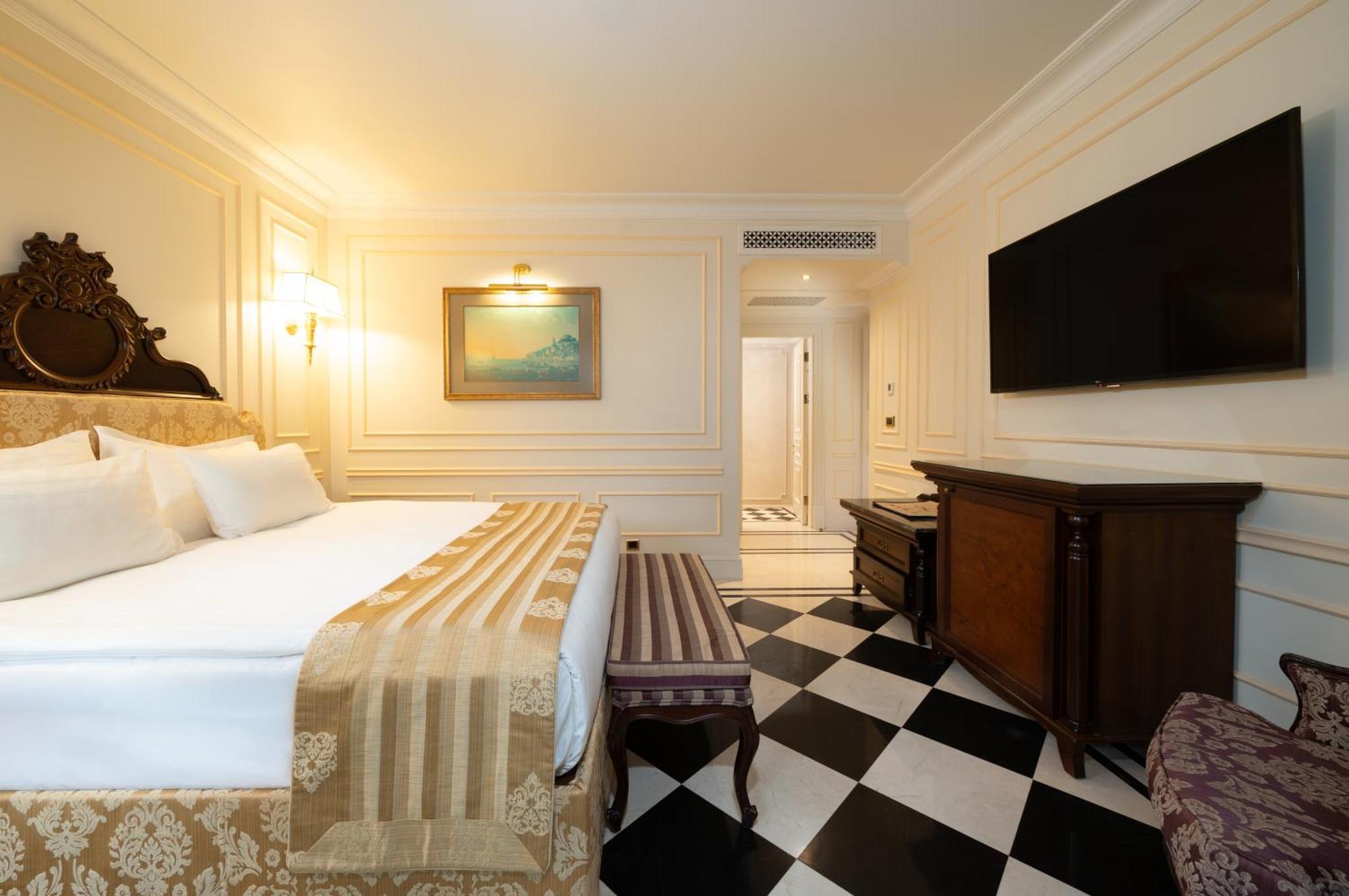 Family Suite,1746853304:JPEG