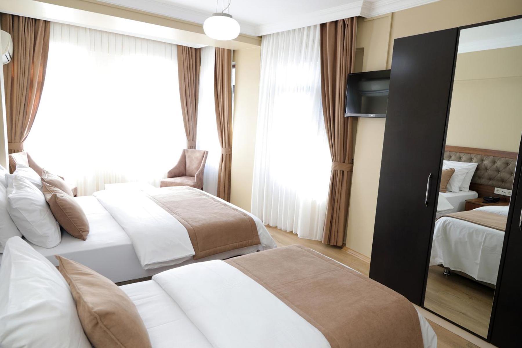 Triple Room,1756525841:JPEG