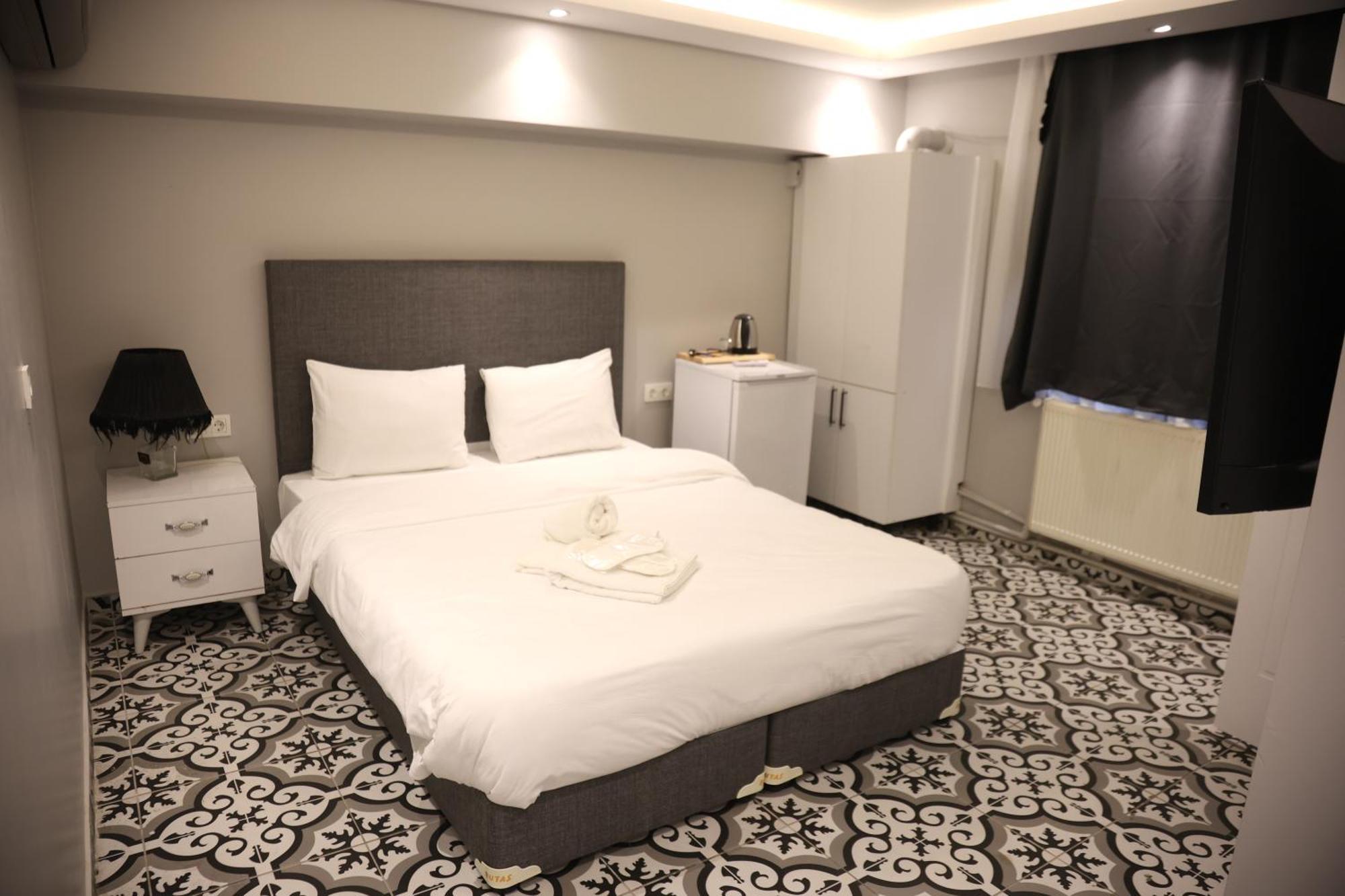 Standard Double Room,1758401438:JPEG