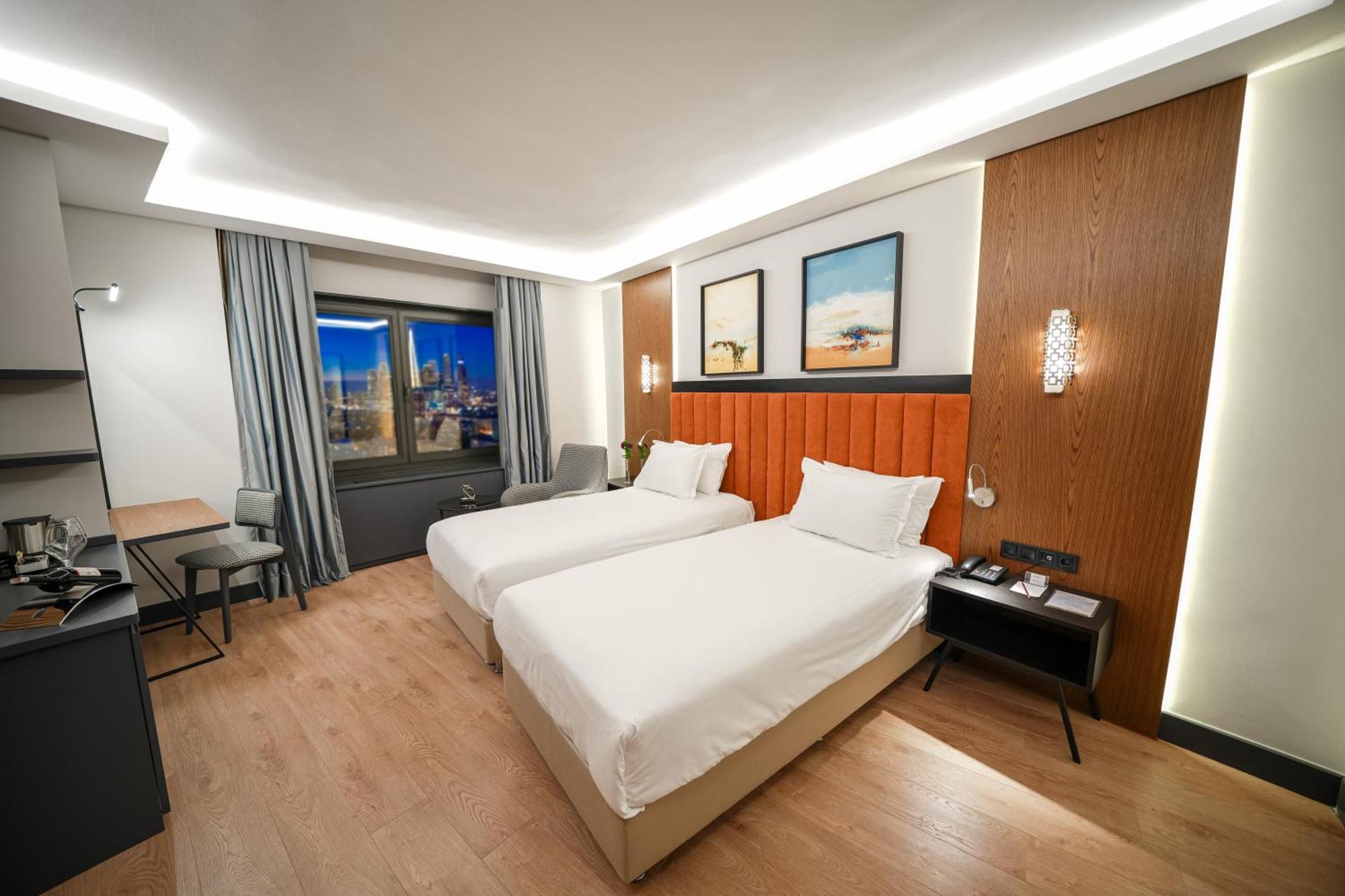 Deluxe Twin Room