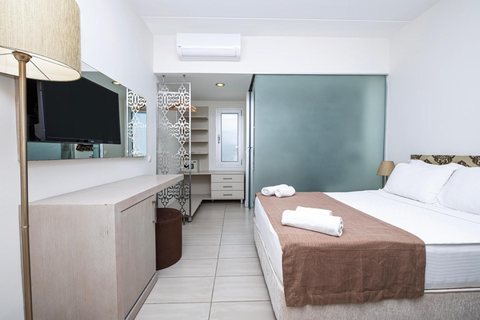 Basic Triple Room