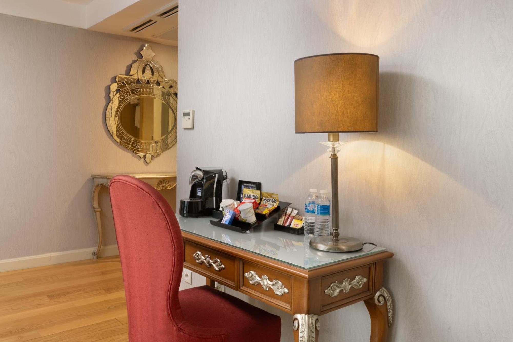 Luxury Suite