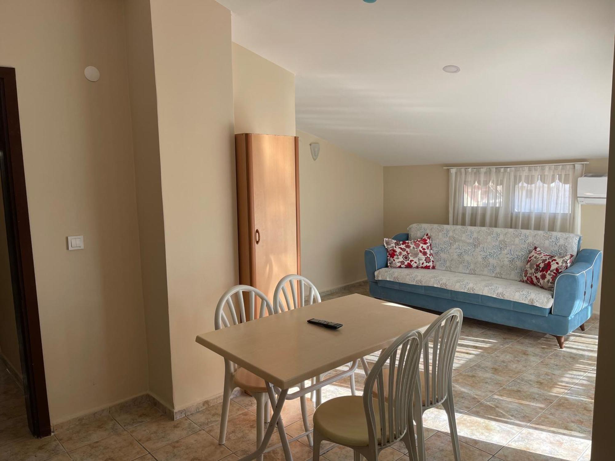 Apartment mit Poolblick