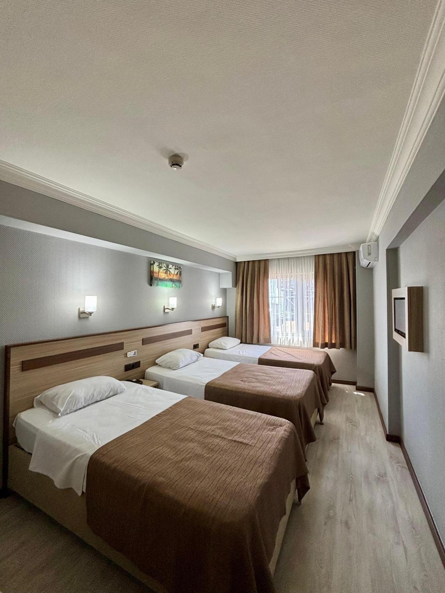 Triple Room,1769880744:JPEG