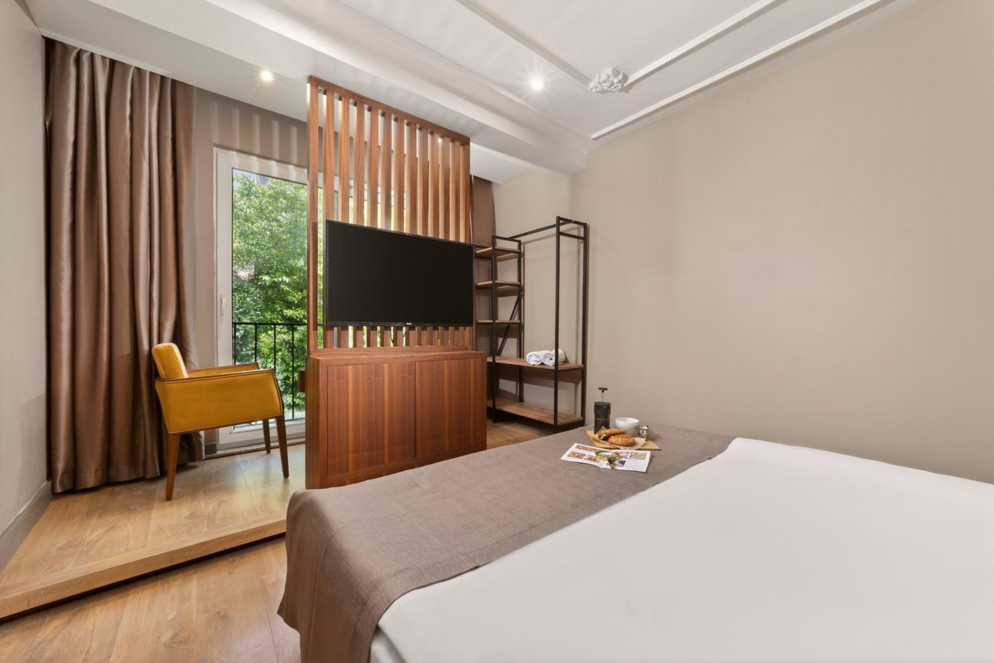 Two-Bedroom Deluxe Apartment