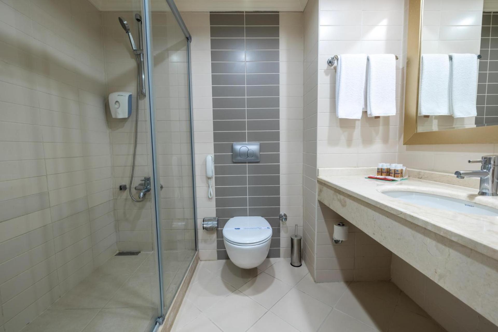 Double or Twin Room with Partial Sea View