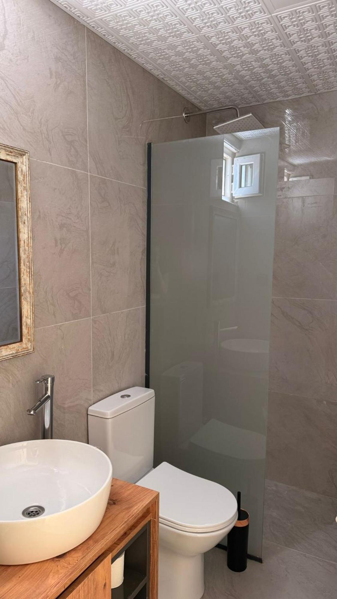 Double or Twin Room Bathroom