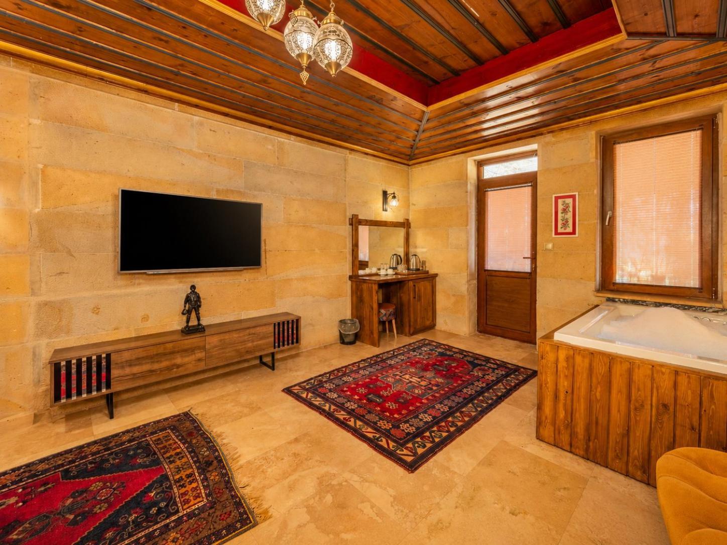 Suite Lit Queen-Size avec Baignoire Spa