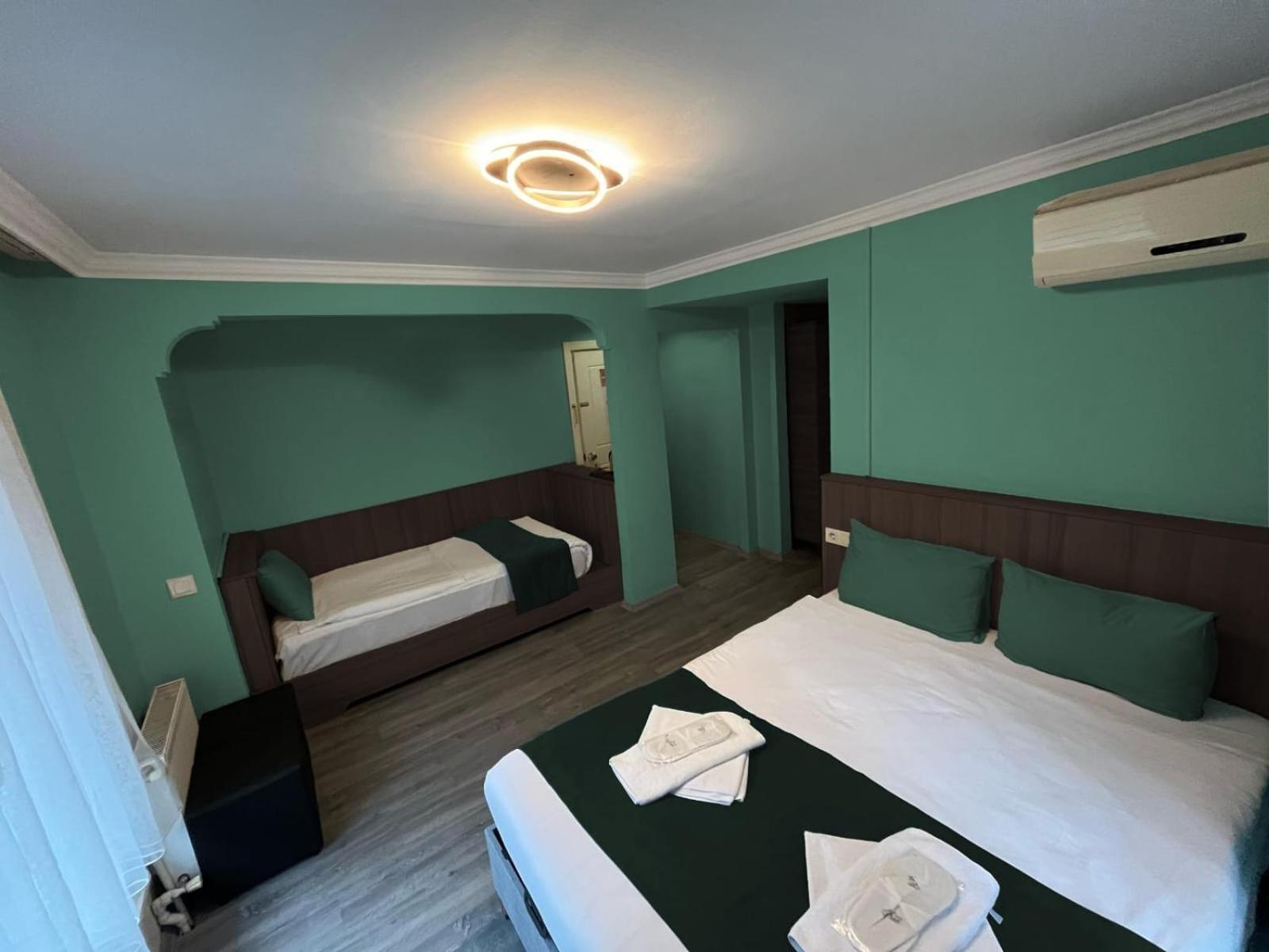 Quarto Triplo Standard