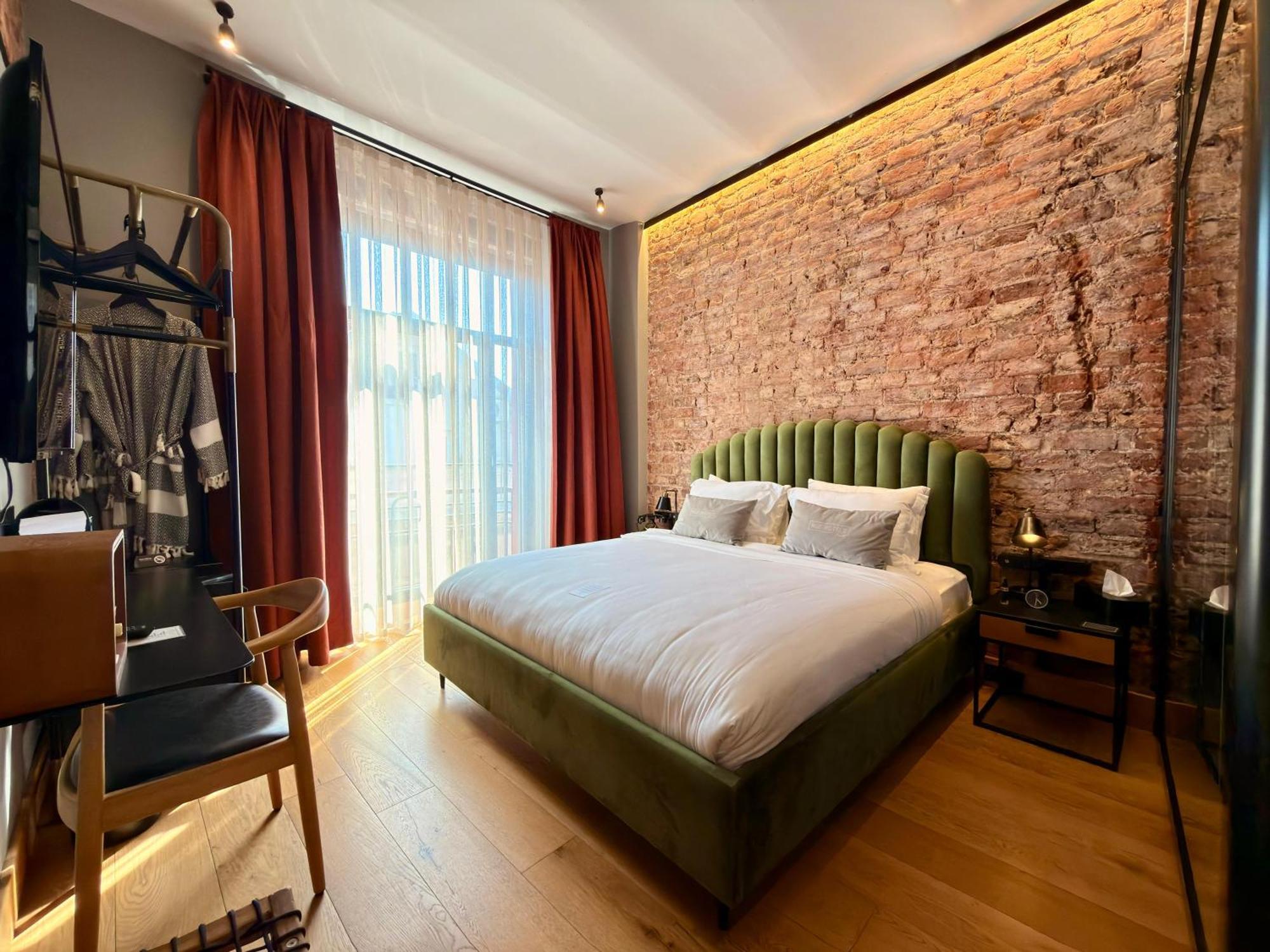 Standard Double Room Street View