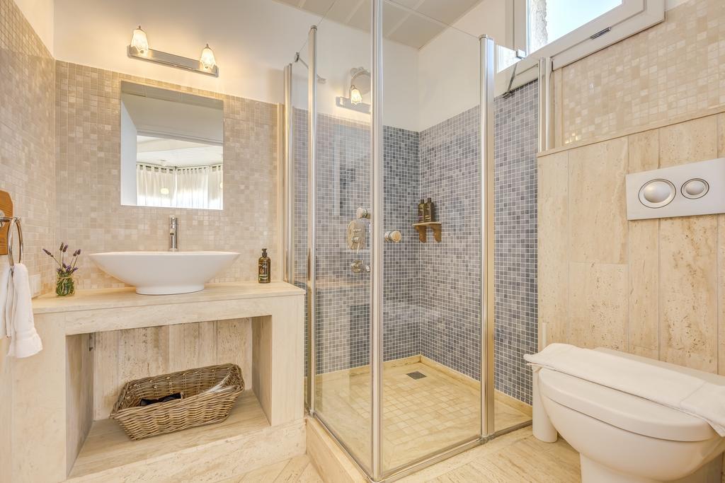 Deluxe Double Room,685050633:JPEG