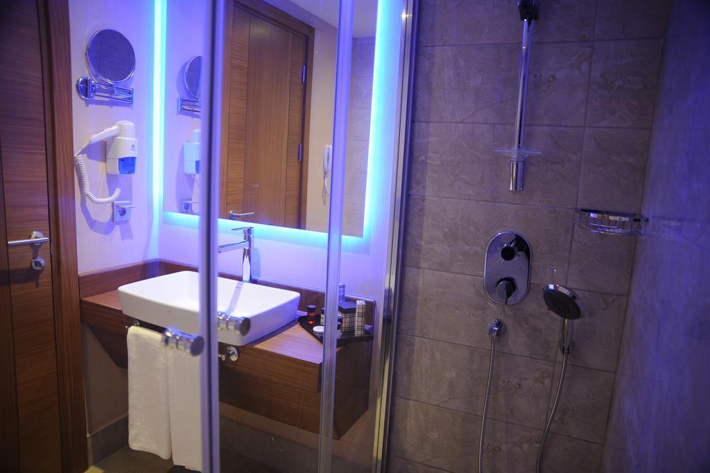 Standart Çift Kişilik veya İki Yataklı Oda
