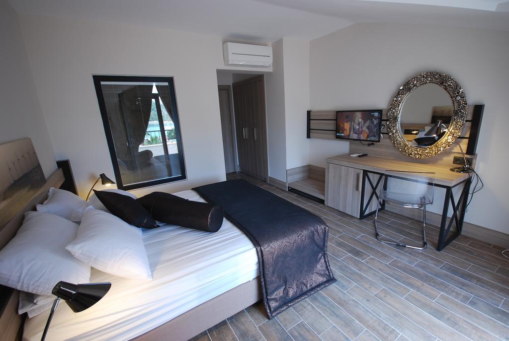 Deluxe Double Room with Sea View,210796775:JPEG