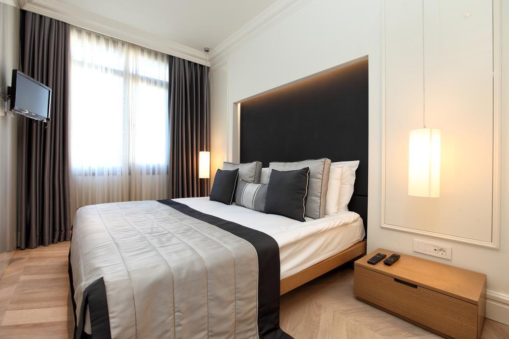 Luxury Suite,215957927:JPEG
