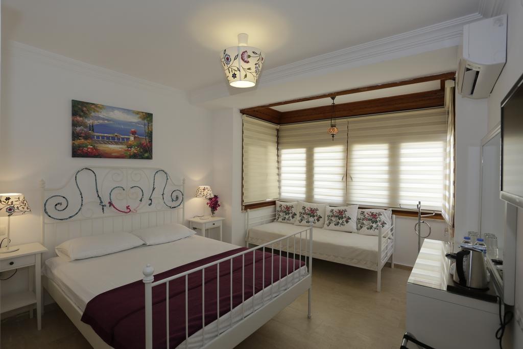 Standart Üç Kişilik Oda