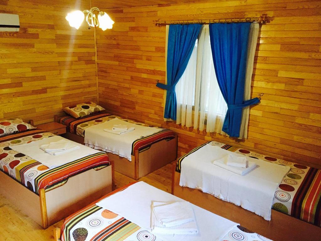 Vierbettzimmer mit eigenem Bad