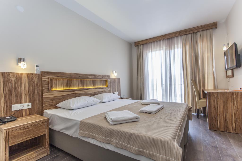 Standard Double or Twin Room with Sea View,306540736:JPEG