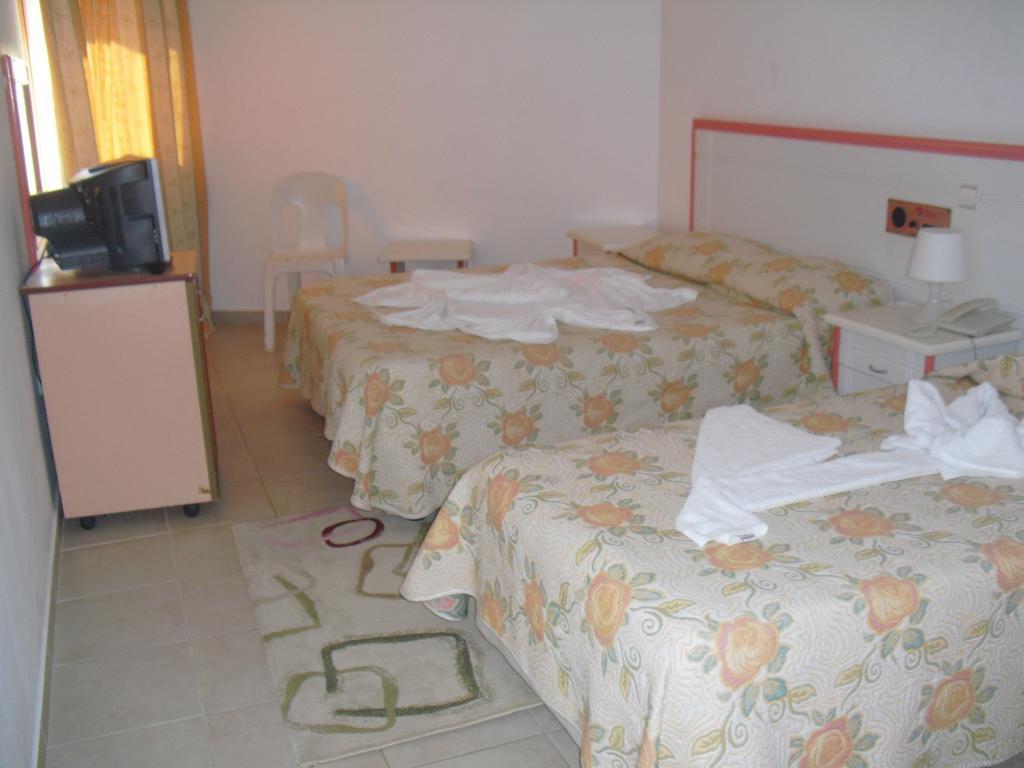 Triple Room,260144489:JPEG