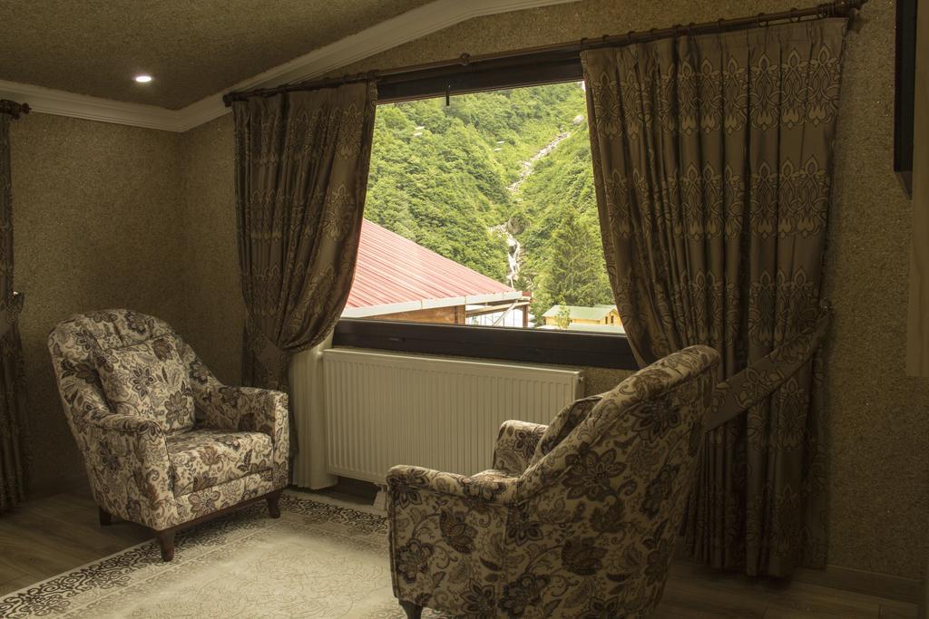Tek Yatak Odalı Süit