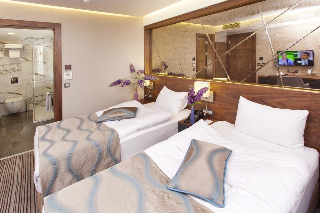Small Twin Room,273320397:JPEG