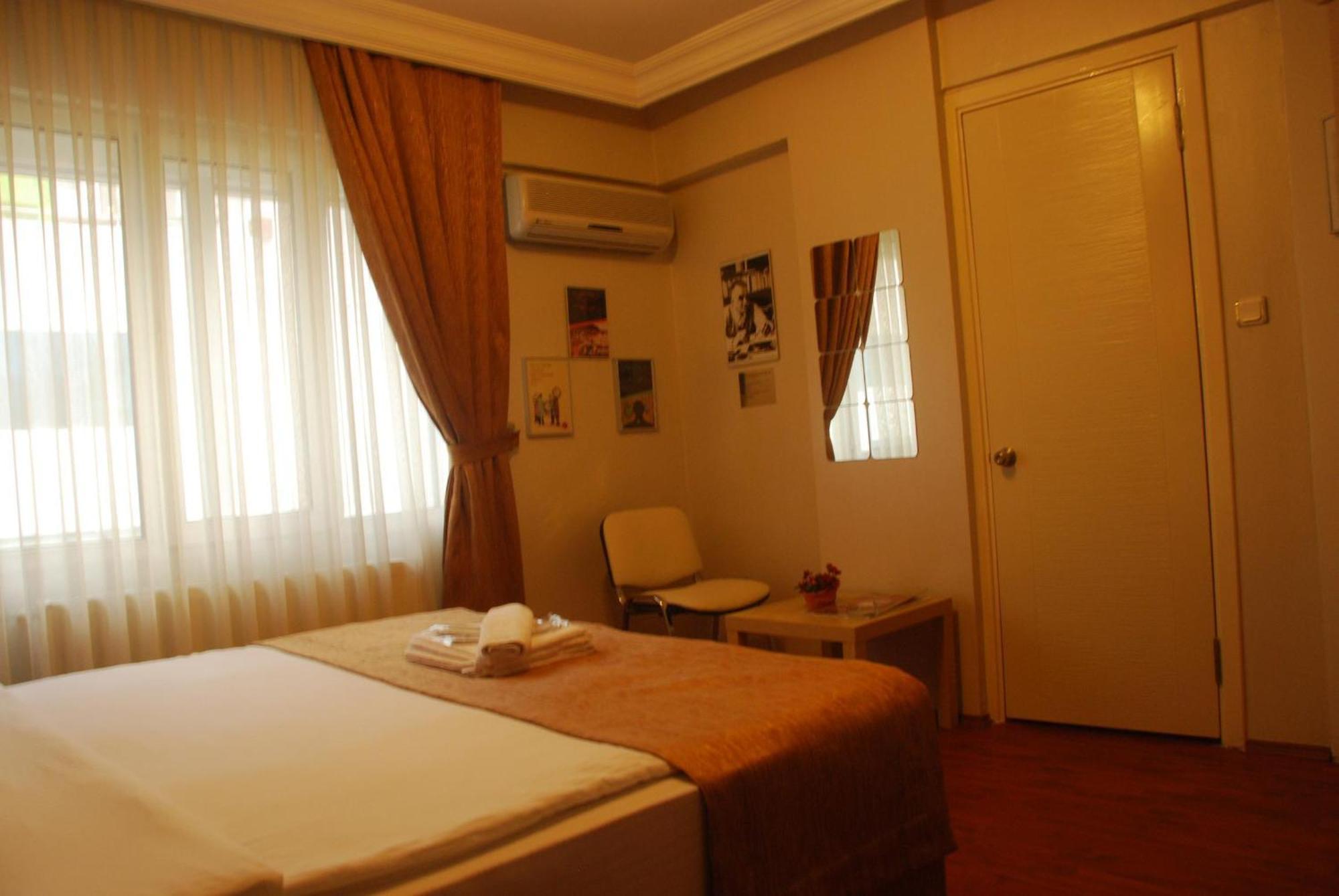 Classic Single Room