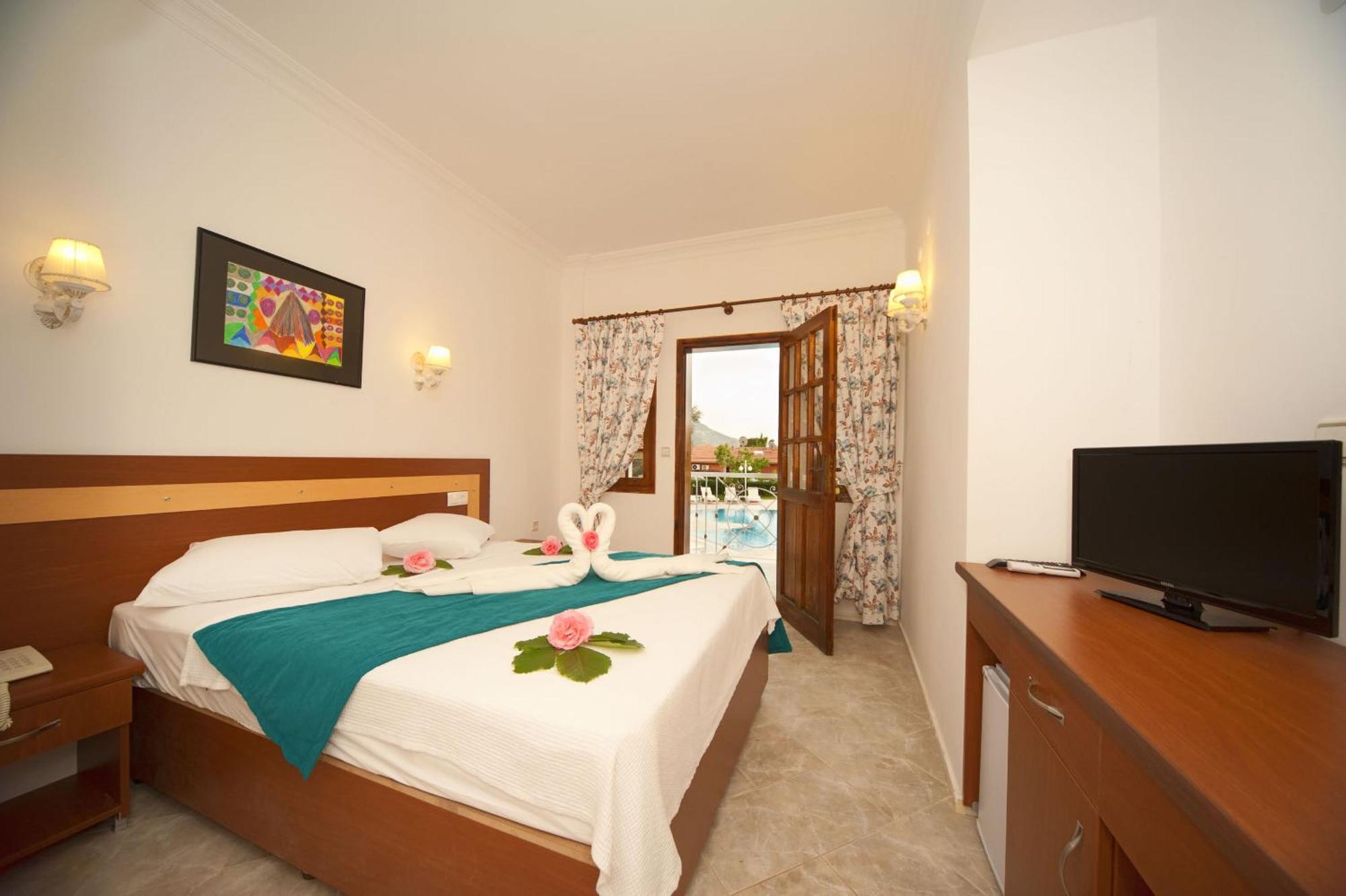 Double or Twin Room,1034902337:JPEG