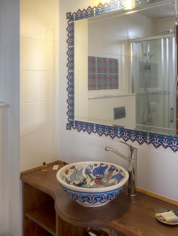 Family Room,632110137:JPEG