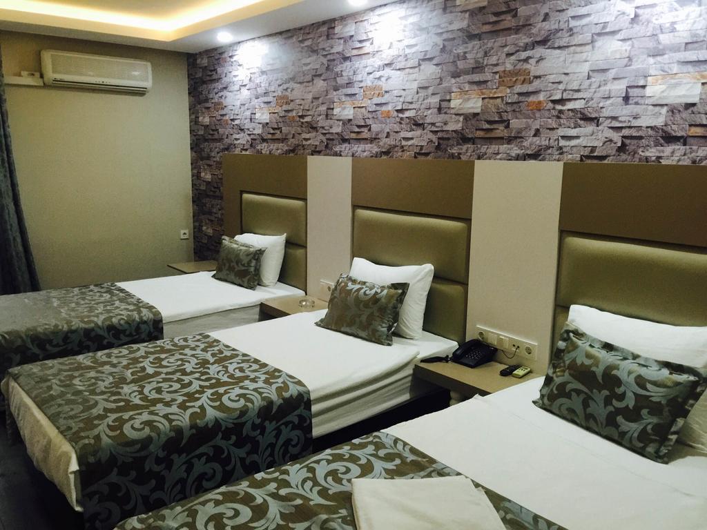 Triple Room with Bathroom,631899228:JPEG