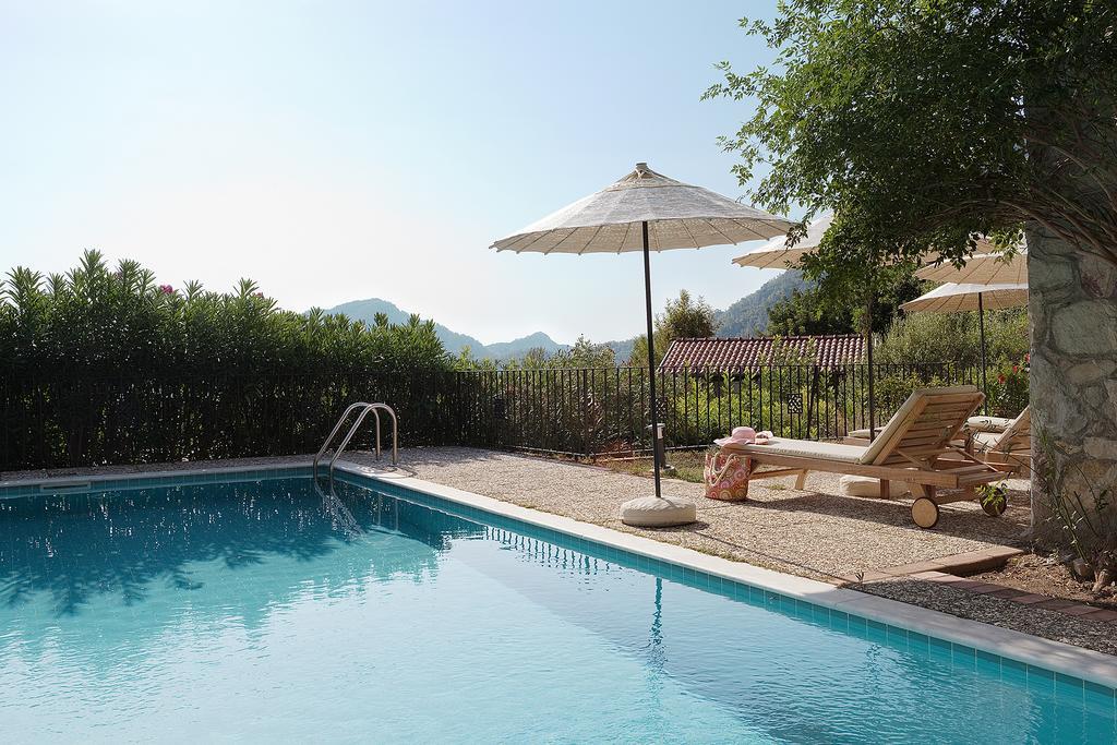 Villa mit 2 Schlafzimmern und privatem Pool