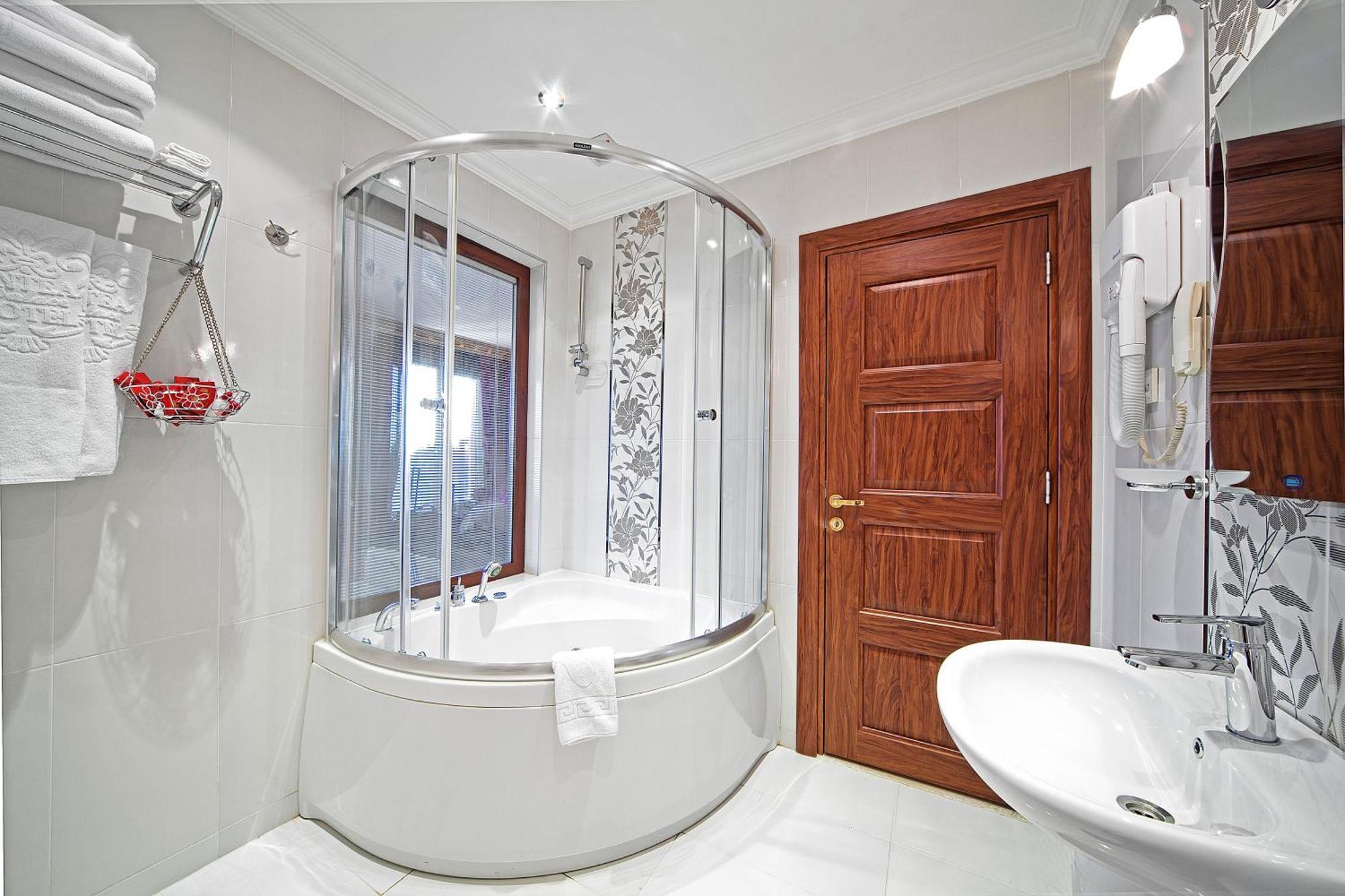 King Suite with Sofa Bed
