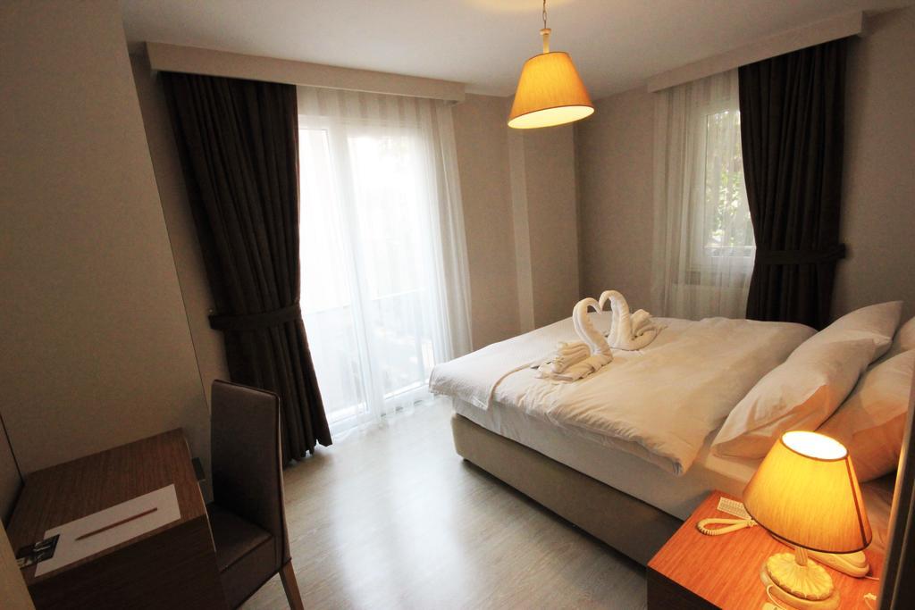 Suite with City View