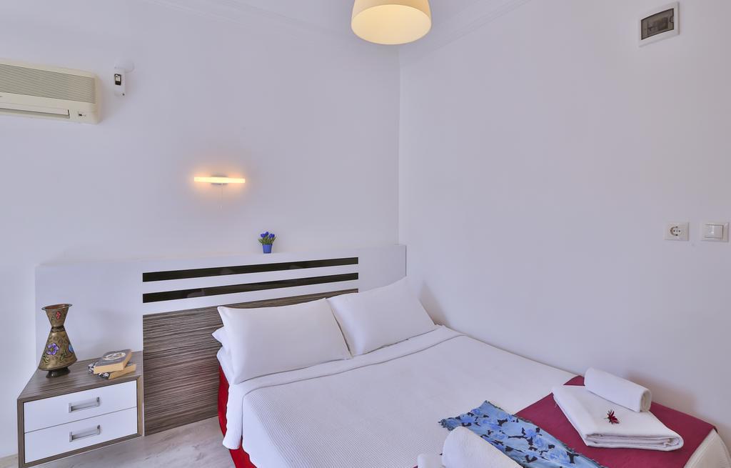 Doppelzimmer mit Balkon und Meerblick