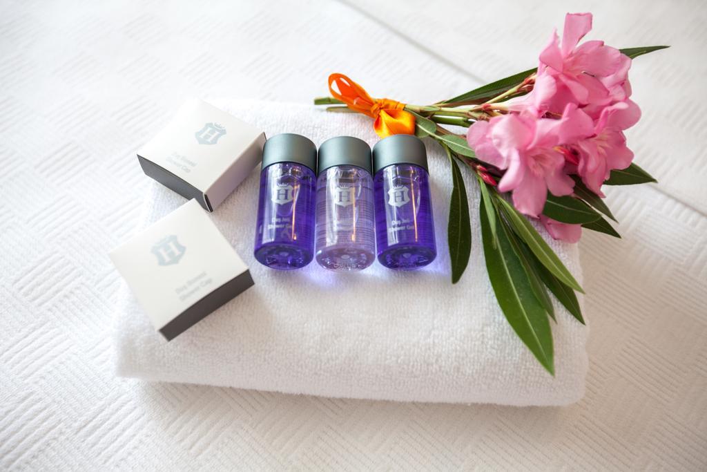 Standard Triple Room,434020866:JPEG